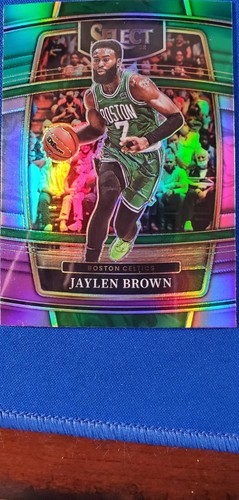 2021-22 Panini Select Concourse #67 Jaylen Brown Green Prizm Basketball Card - Celtics
